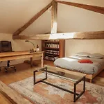 펜션 Rouede - Maison De Caractere Au Pied Des Pyrenees Estadens