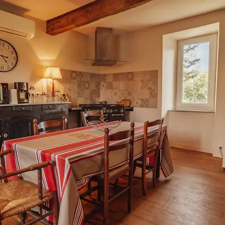 Dom wakacyjny Rouede - Maison De Caractere Au Pied Des Pyrenees