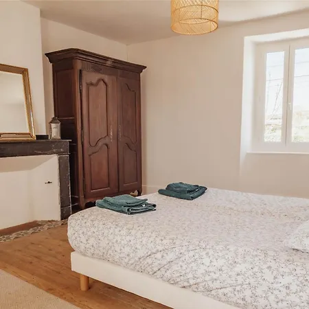 Maison De Caractere Au Pied Des Pyrenees Holiday home *