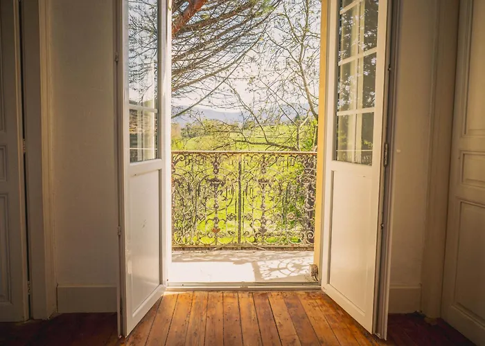 Maison De Caractère Au Pied Des Pyrénées Сasa de vacaciones *