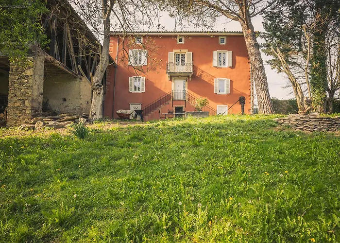 Сasa de vacaciones Maison De Caractère Au Pied Des Pyrénées *